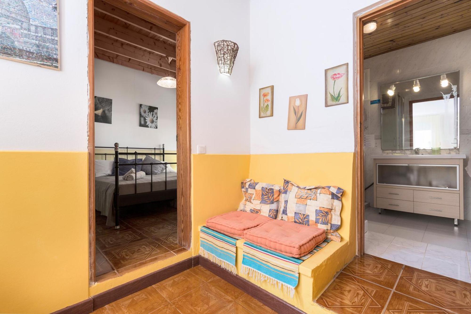 Home2Book Quiet Villa With Private Pool Triquivijate ภายนอก รูปภาพ